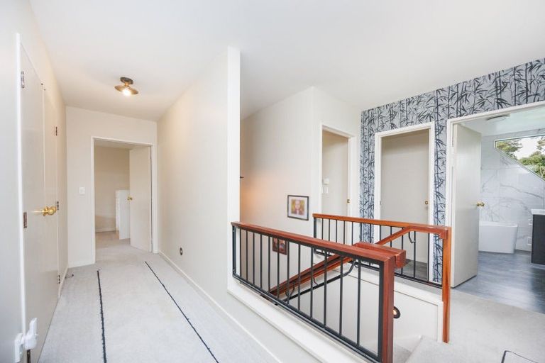 Photo of property in 8 Fraser Court, Roslyn, Palmerston North, 4414
