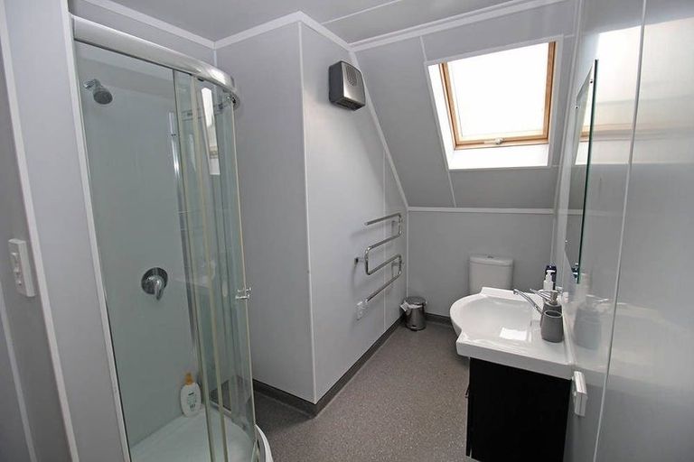 Photo of property in 24 Hyde Street, North Dunedin, Dunedin, 9016