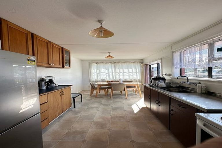 Photo of property in 56 Westmeath Street, Waitangirua, Porirua, 5024