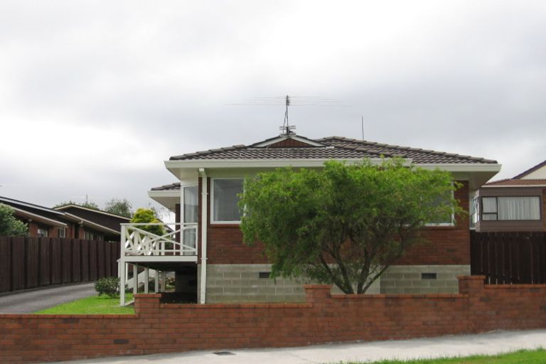 Photo of property in 2/146 Taylor Street, Blockhouse Bay, Auckland, 0600