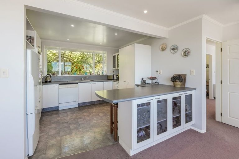 Photo of property in 6 Iona Place, Papakowhai, Porirua, 5024