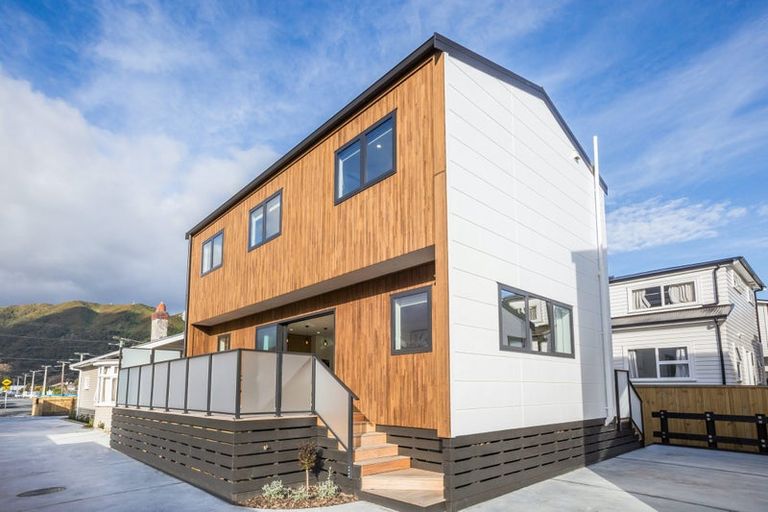 Photo of property in 12a Leighton Avenue, Waiwhetu, Lower Hutt, 5010