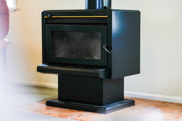 Photo of property in 24 Rodney Avenue, Te Horo Beach, Otaki, 5581