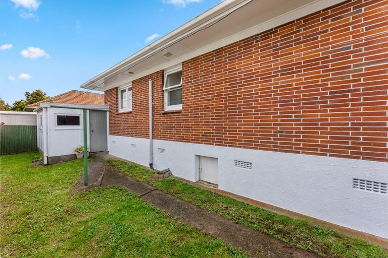 Photo of property in 1/42 Wallace Road, Papatoetoe, Auckland, 2025