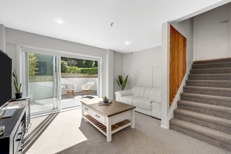 Photo of property in 12 Fordyce Avenue, Sunnyhills, Auckland, 2010