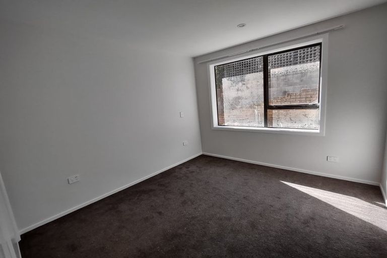 Photo of property in 11 Kinnel Grove, Papakowhai, Porirua, 5024