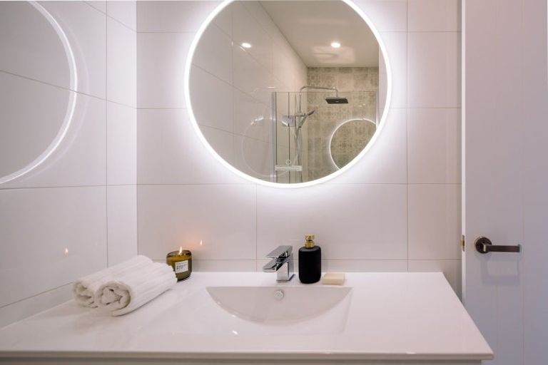 Photo of property in 203/86 Alpha Street, Cambridge, 3434