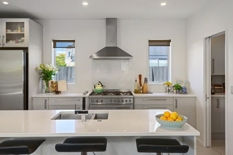 Photo of property in 104 Wairakei Road, Bryndwr, Christchurch, 8052