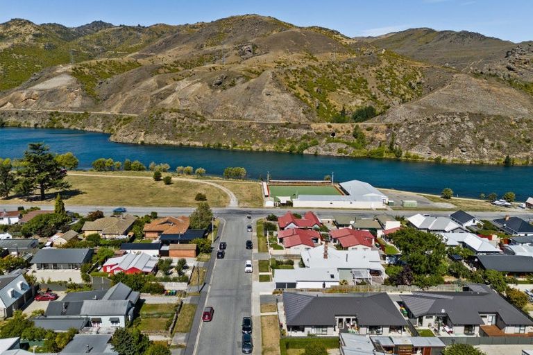 Photo of property in 6 Ray Street, Cromwell, 9310