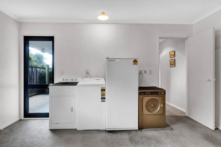 Photo of property in 6 Kellyville Heights, Merrilands, New Plymouth, 4312