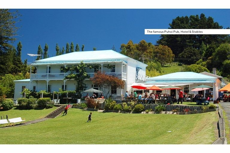 Photo of property in 52 Puhoi Road, Puhoi, Warkworth, 0994
