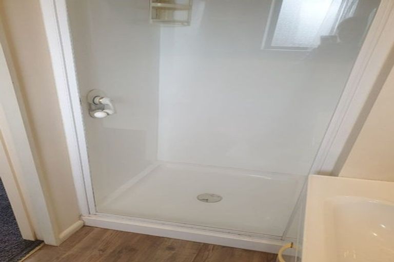 Photo of property in 1 Roche Avenue, Upper Riccarton, Christchurch, 8041