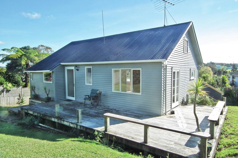 Photo of property in 9 Cornel Circle, Snells Beach, 0920