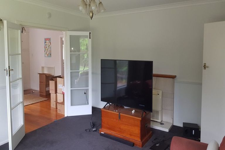Photo of property in 33 Joyce Crescent, Ilam, Christchurch, 8041