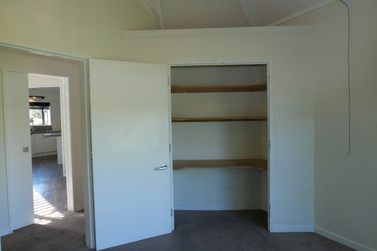 Photo of property in 3 Nugget Grove, Raumati Beach, Paraparaumu, 5032