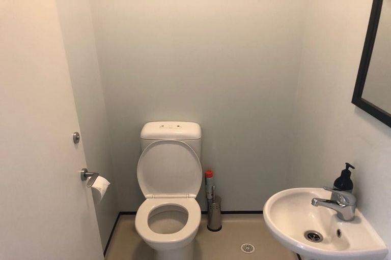 Photo of property in City Lodge, 605/115 Vivian Street, Te Aro, Wellington, 6011