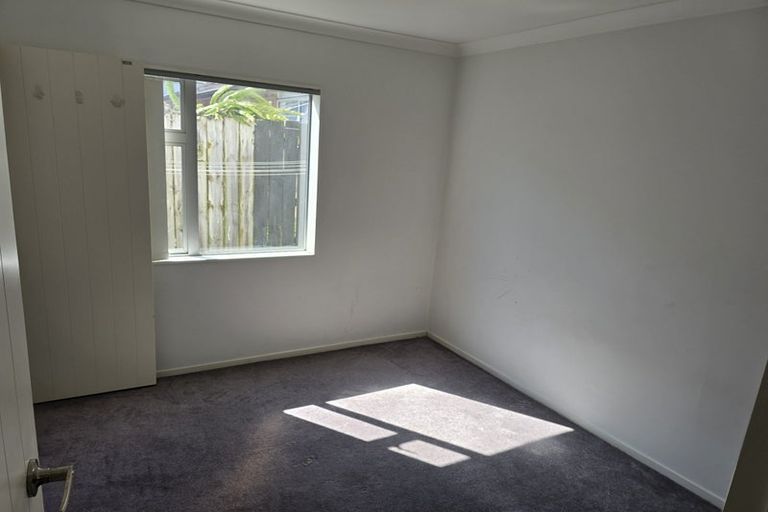 Photo of property in 10 Bushpark Place, Flat Bush, Auckland, 2016