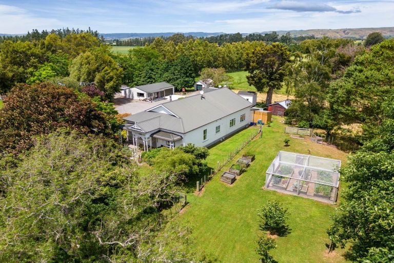 Photo of property in 2566 State Highway 2, Ahikouka, Greytown, 5794