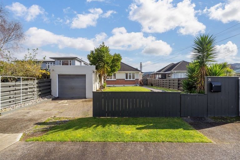 Photo of property in 35 Golders Road, Elderslea, Upper Hutt, 5018