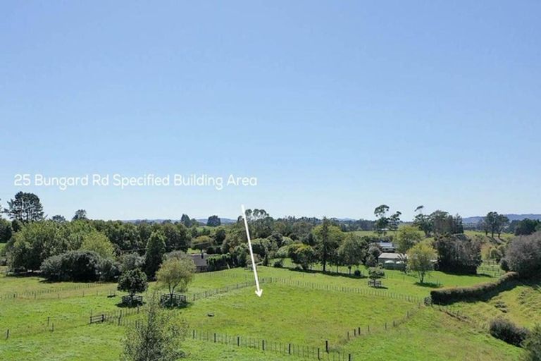 Photo of property in 25 Bungard Road, Karaka, Papakura, 2580