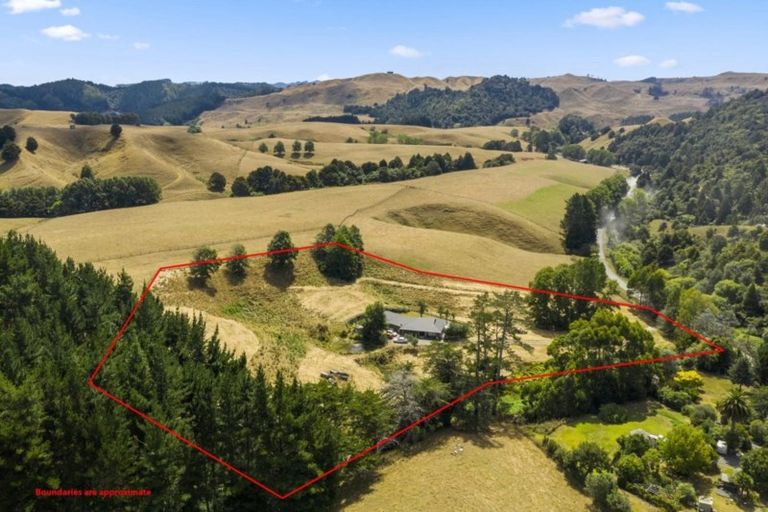 Photo of property in 712 Tahekeroa Road, Tahekeroa, Kaukapakapa, 0873