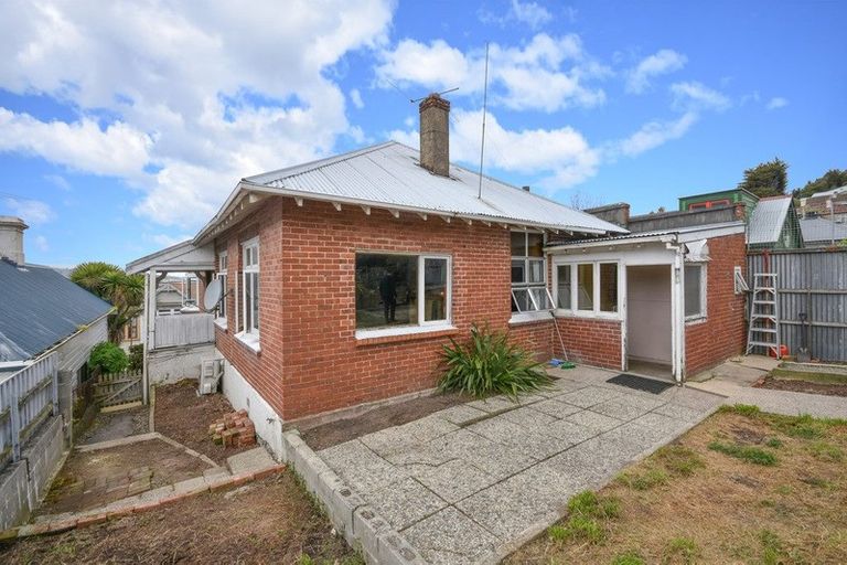 Photo of property in 18 Morrison Street, Caversham, Dunedin, 9012
