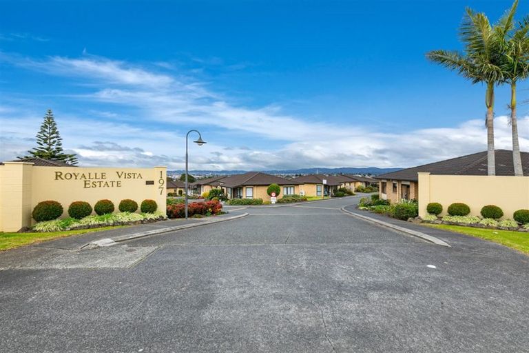 Photo of property in 23/197 Royal Road, Massey, Auckland, 0614