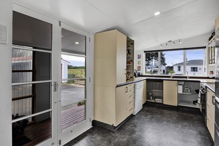 Photo of property in 6 Egmont Street, Normanby, Hawera, 4614