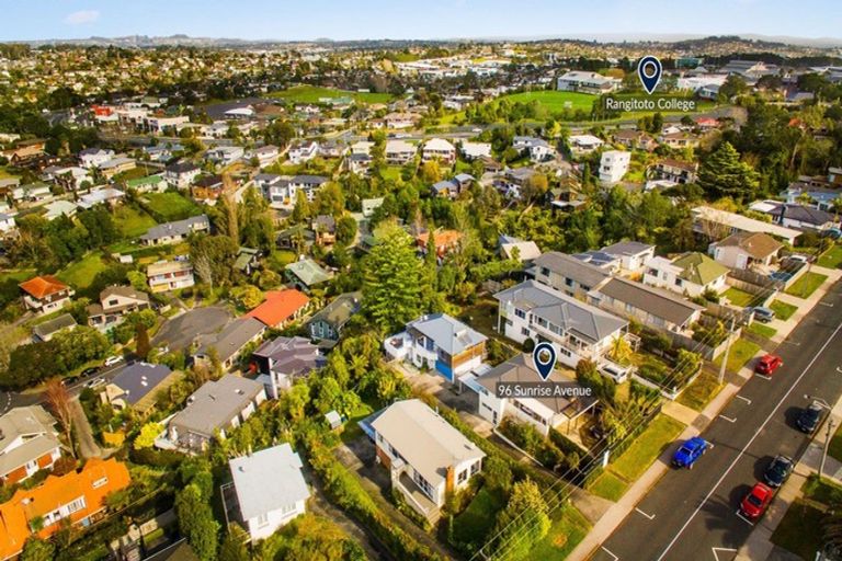 Photo of property in 96a Sunrise Avenue, Mairangi Bay, Auckland, 0630