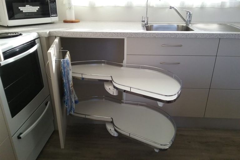 Photo of property in 10 Ngarue Place, Waitara, 4320