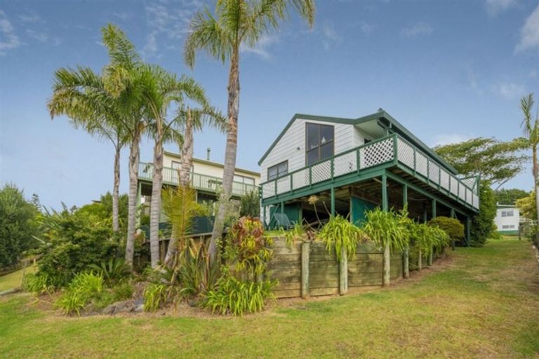 Photo of property in 15 Gray Avenue, Kuaotunu West, Whitianga, 3592