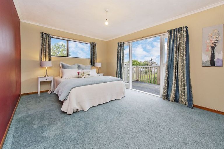 Photo of property in 2/47 Strowan Road, Strowan, Christchurch, 8052