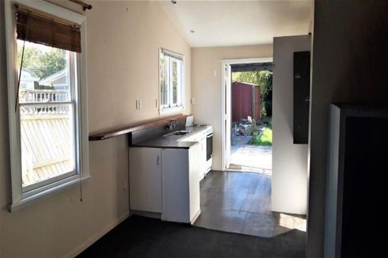 Photo of property in 15 Manning Place, Woolston, Christchurch, 8023