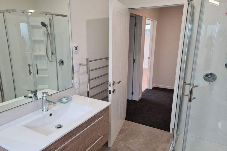 Photo of property in 8 Koral Lane, Broomfield, Christchurch, 8042