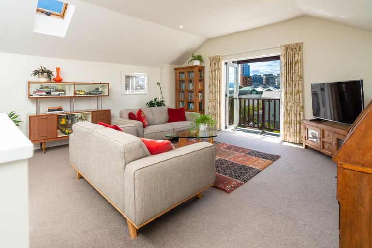 Photo of property in 153f Grant Road, Thorndon, Wellington, 6011