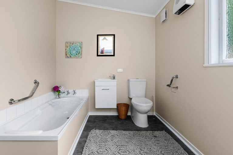 Photo of property in 808a Ellison Road, Parkvale, Hastings, 4122