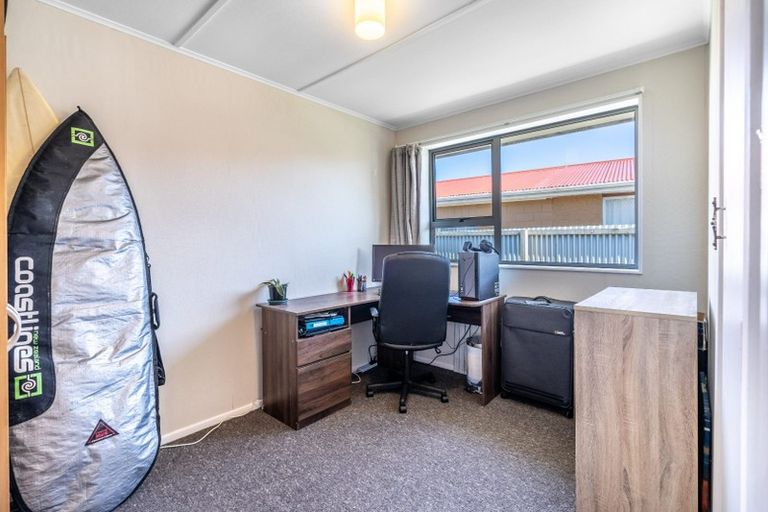 Photo of property in 54 Paisley Street, Kew, Invercargill, 9812