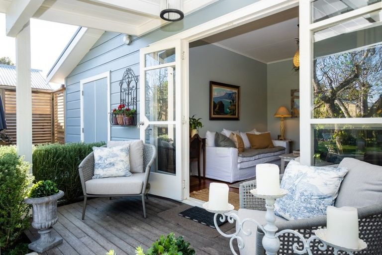 Photo of property in 15 Pipi Street, Te Awanga, 4102