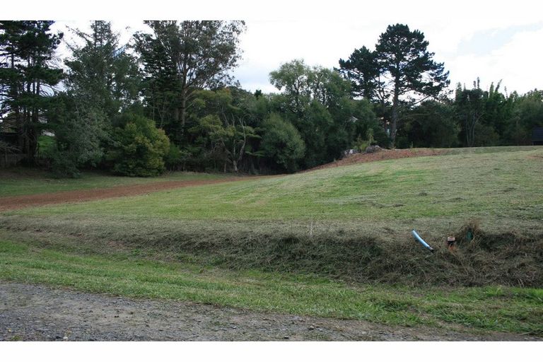 Photo of property in 2c Northfield Road, Waitakere, Auckland, 0816