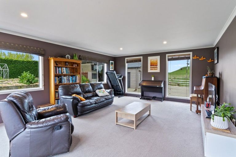 Photo of property in 99 Centre Bush Otapiri Road, Centre Bush, Winton, 9782