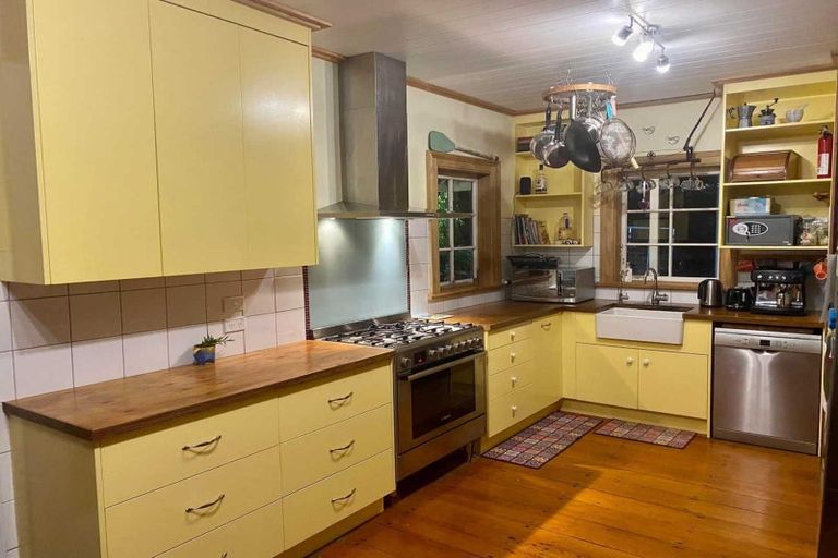 Photo of property in 402 Waipu Caves Road, Waipu, Whangarei, 0178