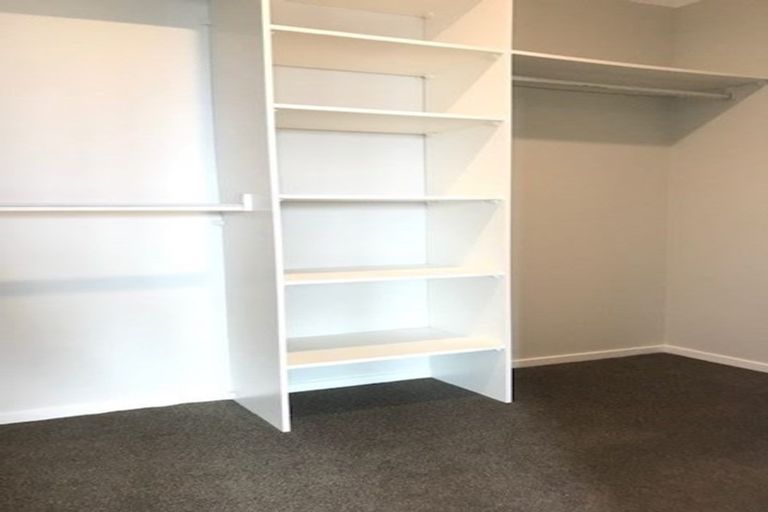 Photo of property in 11m Clearwater Cove, West Harbour, Auckland, 0618