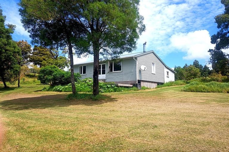Photo of property in 364 Oneriri Road, Kaiwaka, 0573