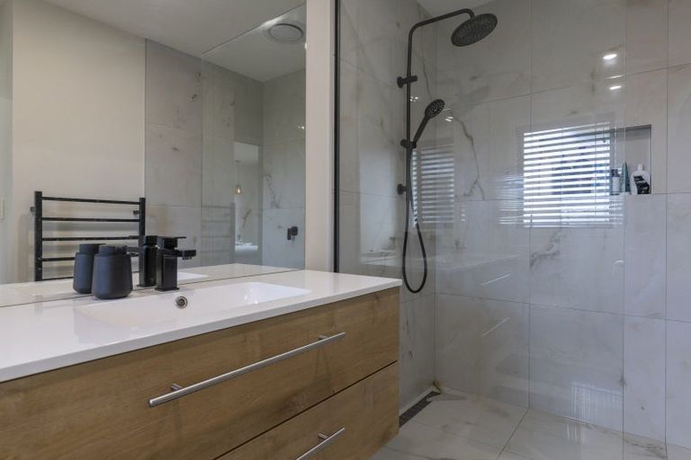 Photo of property in 32 Tawhai Crescent, Wharewaka, Taupo, 3330