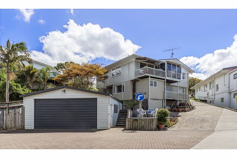 Photo of property in 12 Mayfair Crescent, Mairangi Bay, Auckland, 0630