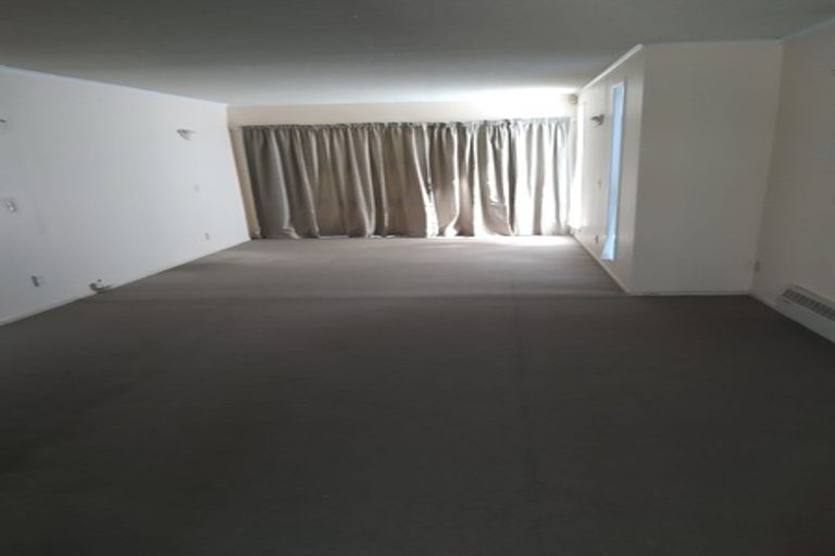 Photo of property in 8 Rotoiti Avenue, Pakuranga Heights, Auckland, 2010