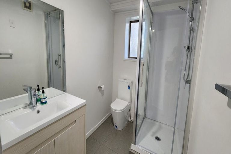 Photo of property in 2/54 Redwing Street, Browns Bay, Auckland, 0630