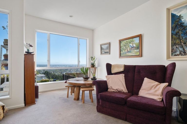 Photo of property in 2 Iles Lane, Cashmere, Christchurch, 8022