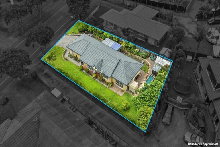 Photo of property in 22 Harvest Drive, Henderson, Auckland, 0612