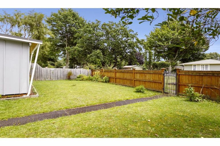 Photo of property in 37 Te Rangitautahanga Road, Turangi, 3334